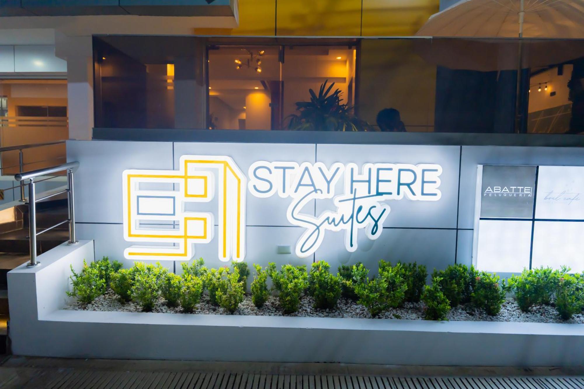 Hotel Stay Here Suites Santo Domingo Buitenkant foto
